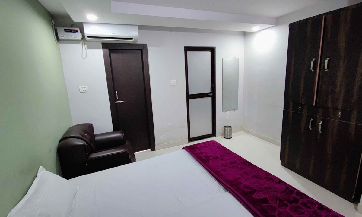 Madhubani Hotel | Hotel Kanha Shyam Madhubani