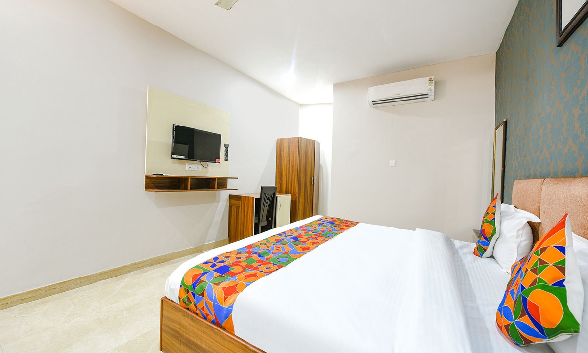 Faridabad Hotel | Fabhotel Moon Lite