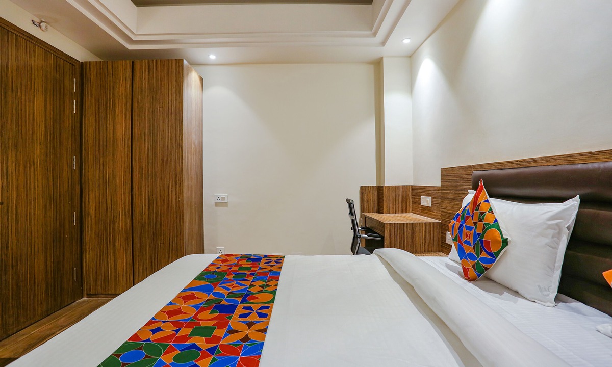 Kanpur Hotel | Fabhotel Stargaze