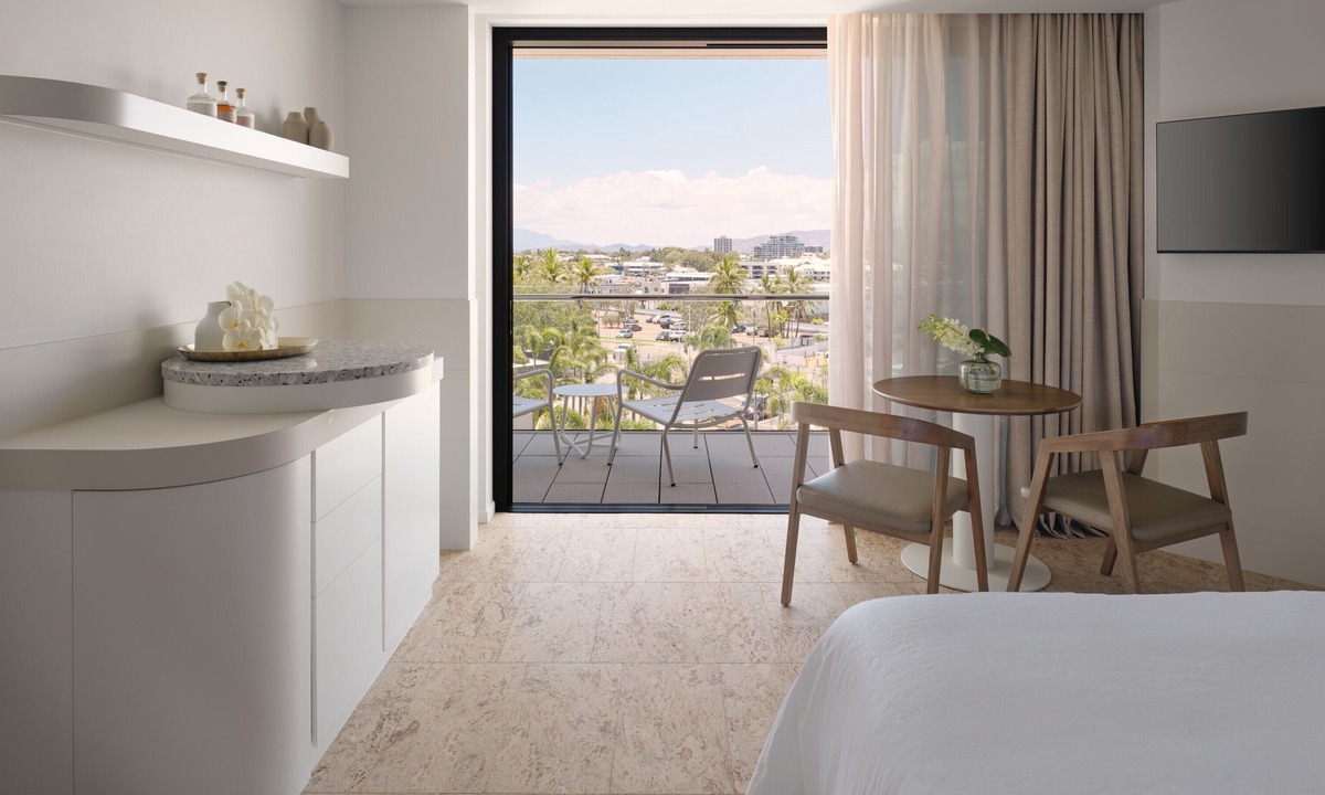 Townsville Hotel | Ardo