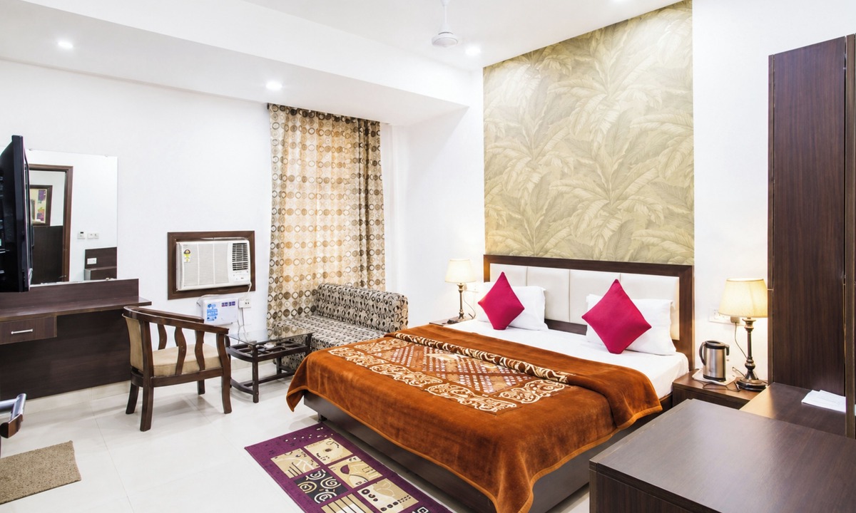 Amritsar Hotel | Hotel The Popular