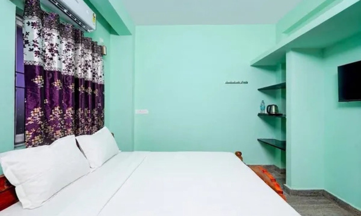 Urapakkam Hotel | Fabhotel Whites Inn Urapakkam