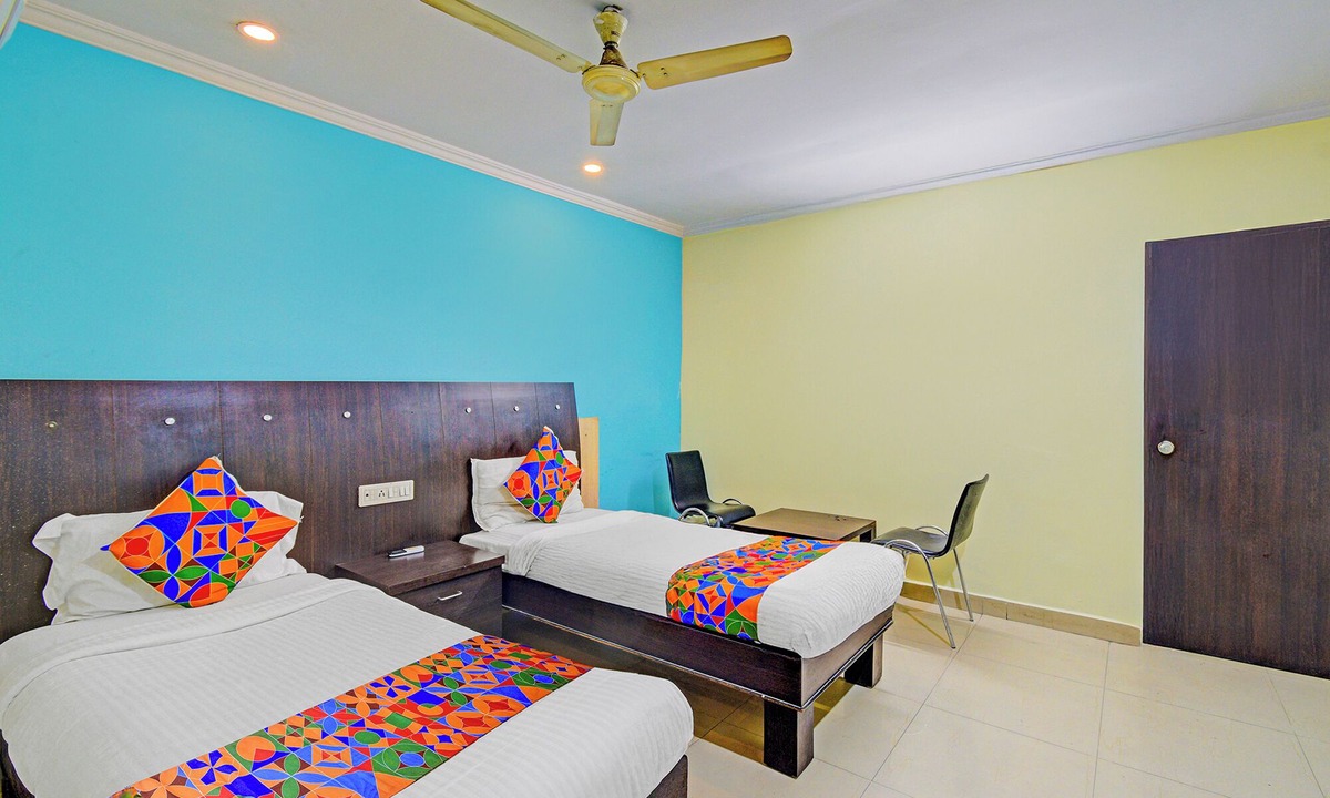 Hyderabad Hotel | FabHotel Alekya Residency- Nr. Hyderabad Deccan Railway Station