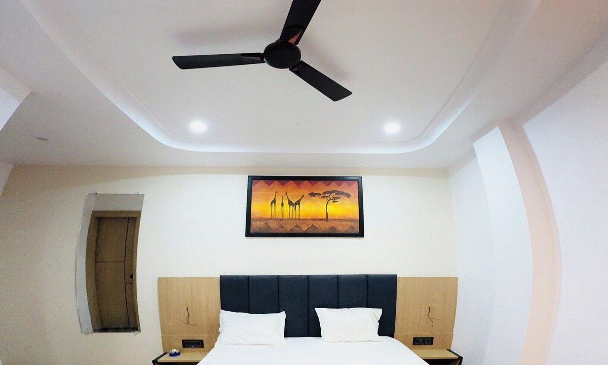 Marhi Hotel | Hotel The Edge