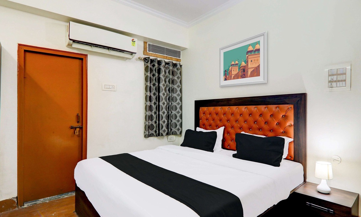 Alambagh House | Premium Collection O Alambagh BM Palace