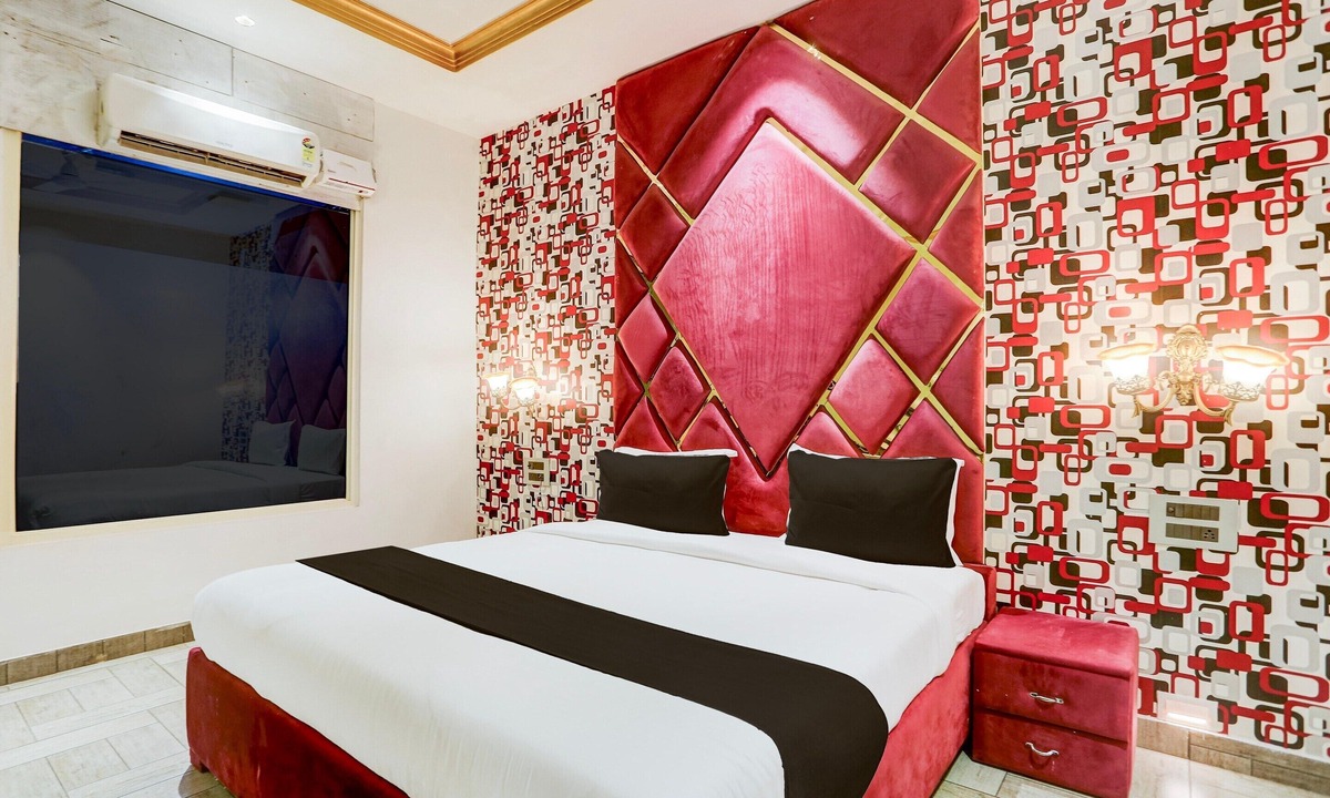 Bareilly House | Executive Room Palette Bareilly Bellazio Suites