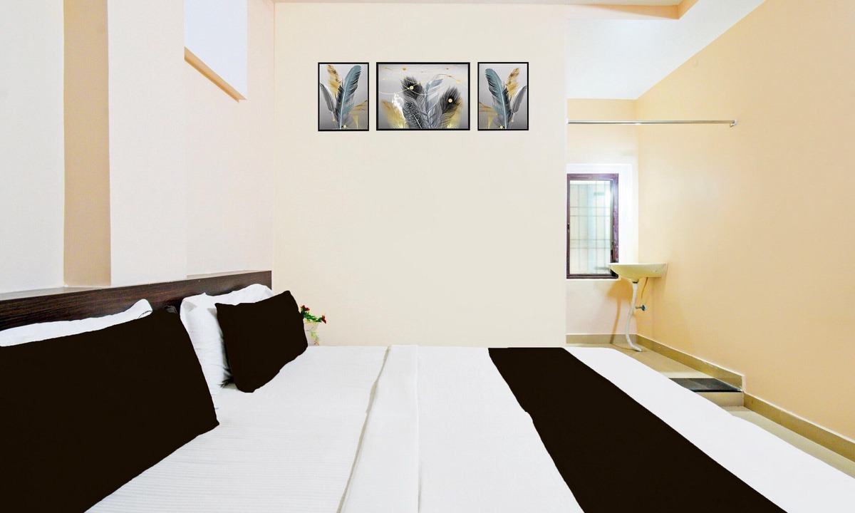 Kurnool House | Classic Nagamayuri Grand