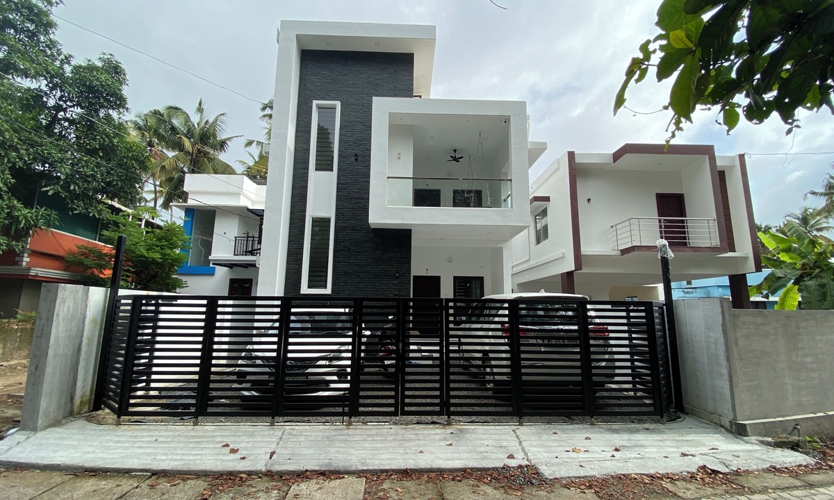 Kochi Apartment | 2BHK Ground floor Fully furnished house near Aster Medcity