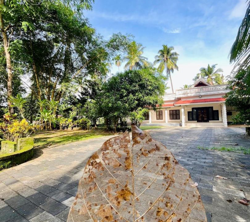 Lakkidi House | Ancestral Bungalow by Harsham Village