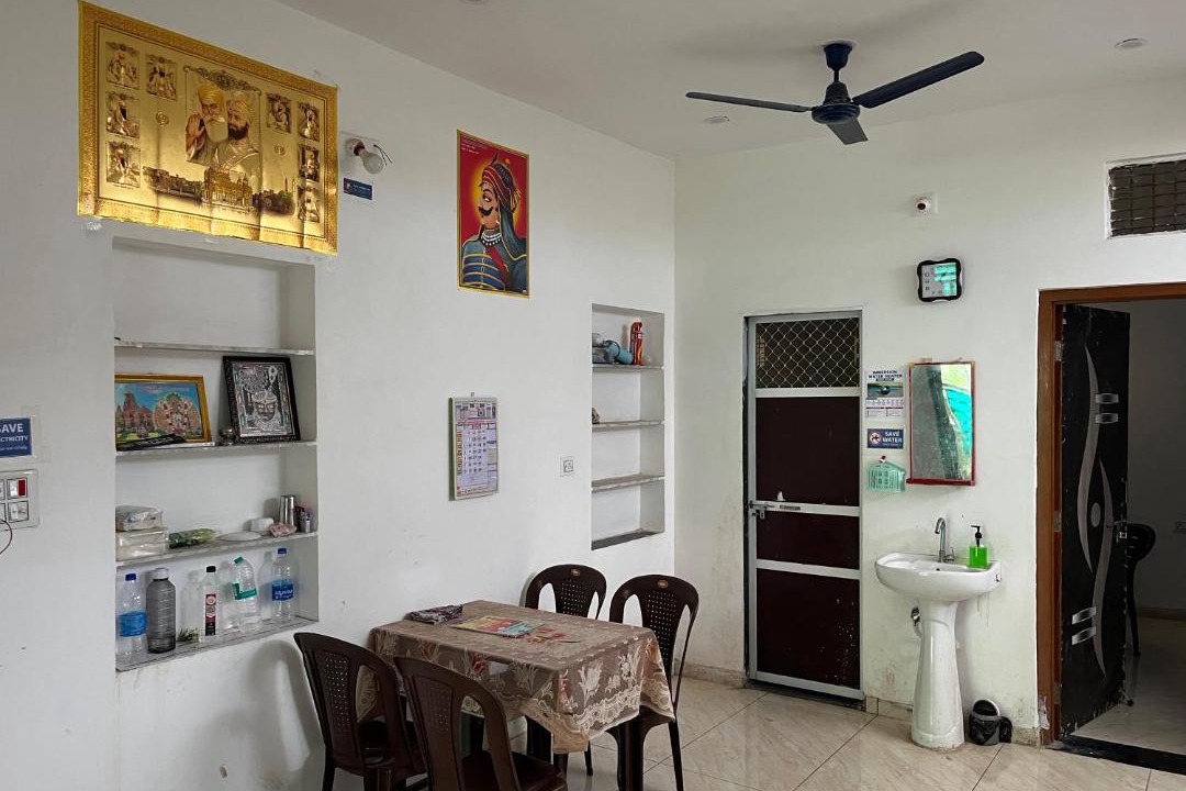 Nathdwara Apartment | Sri G HomeStay Private 2BHK Nathdwara, 1 KM from Highway