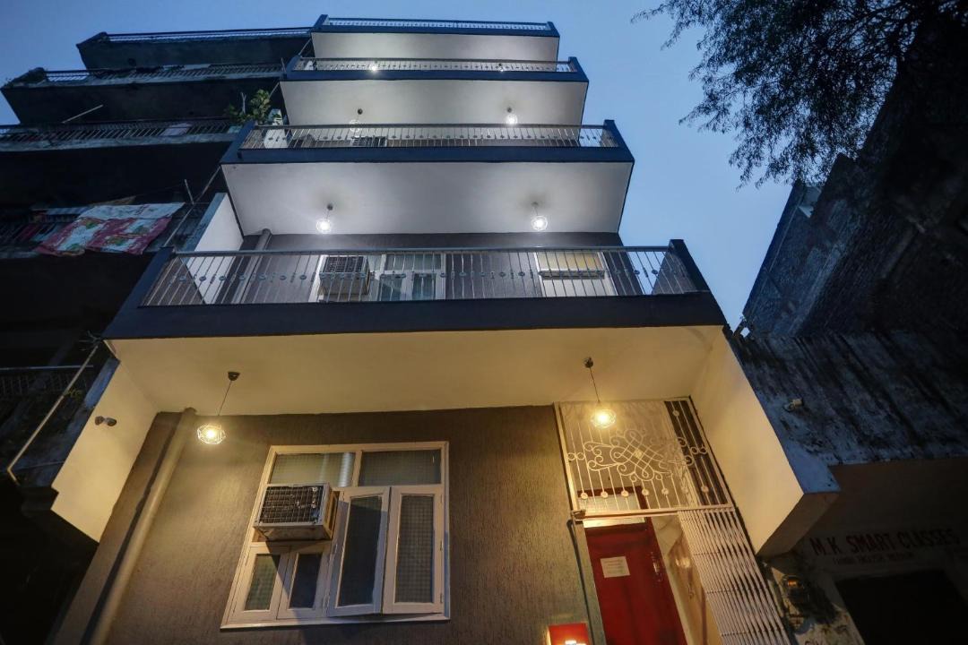 Hauz Khas Village Hotel | Hotel O The Premium Villa