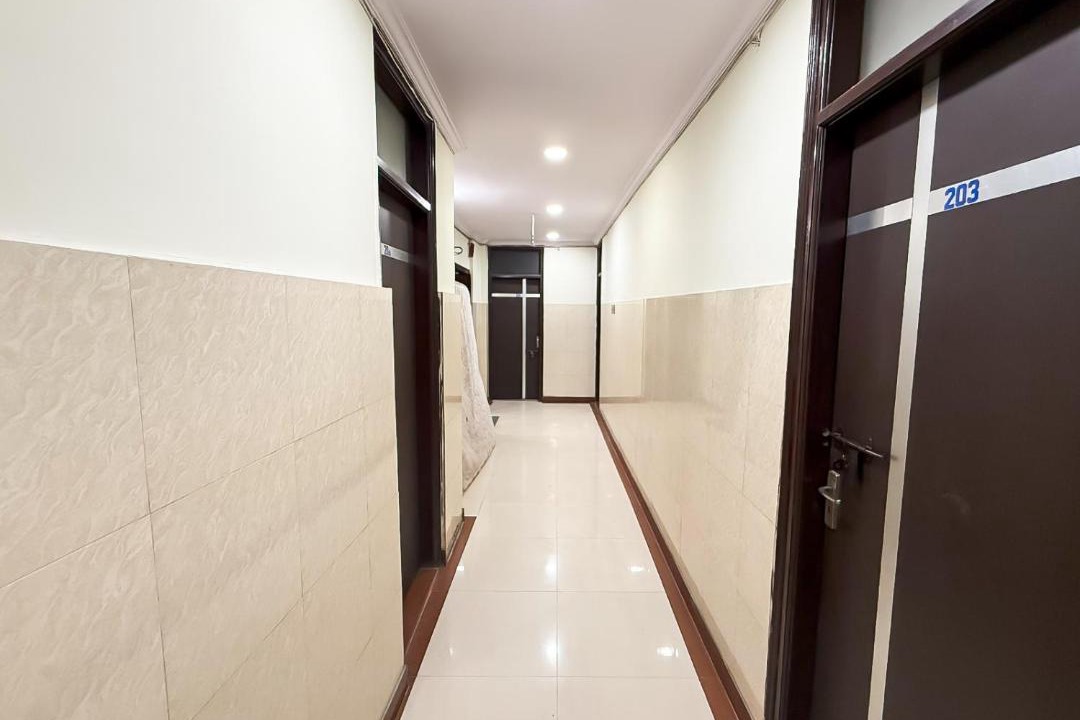 Karol Bagh Hotel | Hotel JJ Premium - Near Ganga Ram Hospital
