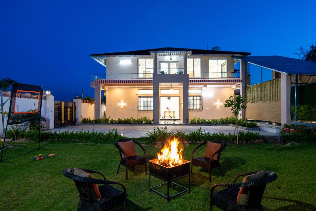 Sanganer Villa | Alaya Stays JSP Farm 4-BHK Farmstay with Private Pool, Jacuzzi, TT Table & Kids' Play Area