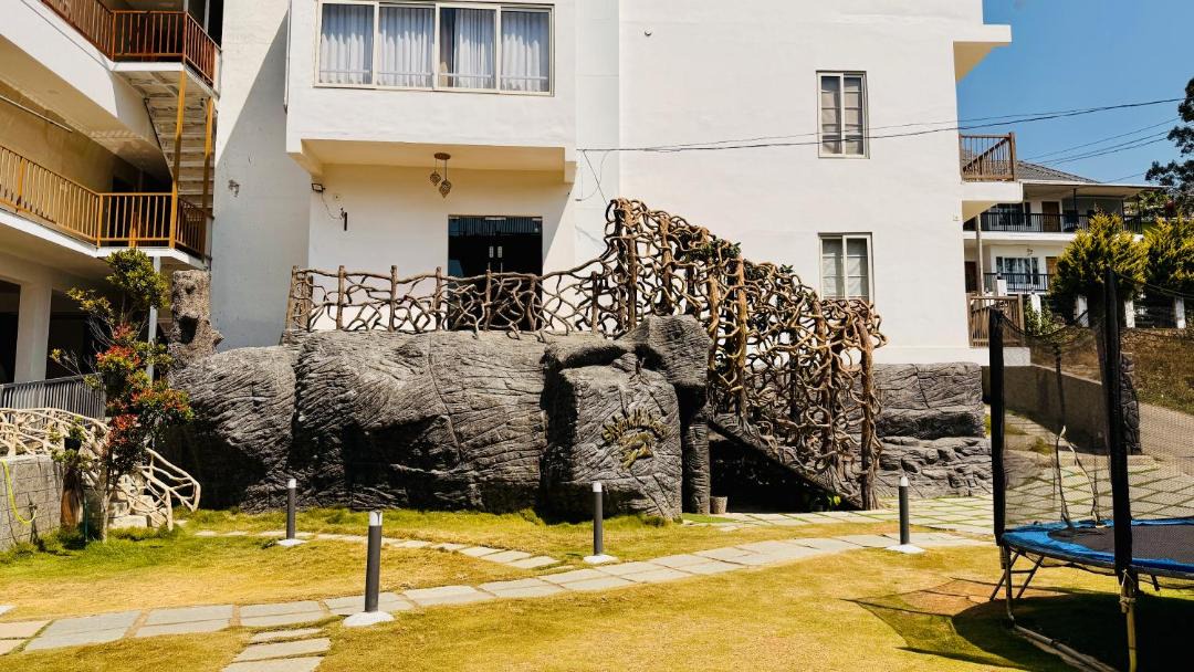 Chinnakanal Resort | Skylark Holidays Chinnakanal