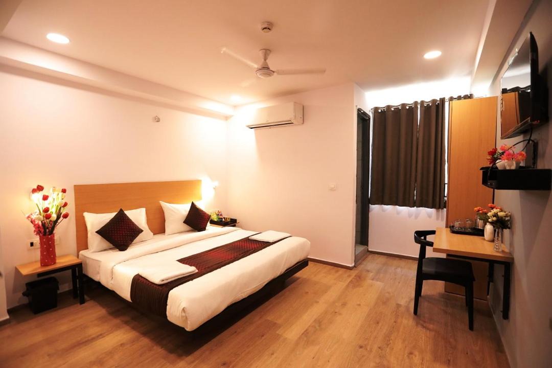 Mahipalpur Hotel | Hotel Glinzer Palace IGI Delhi