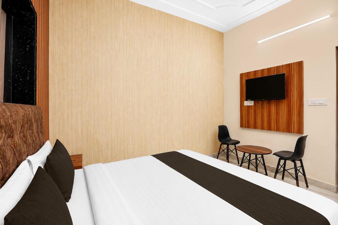 Mohali Hotel | Collection O Sector 78 Mohali Formerly Hotel Prince