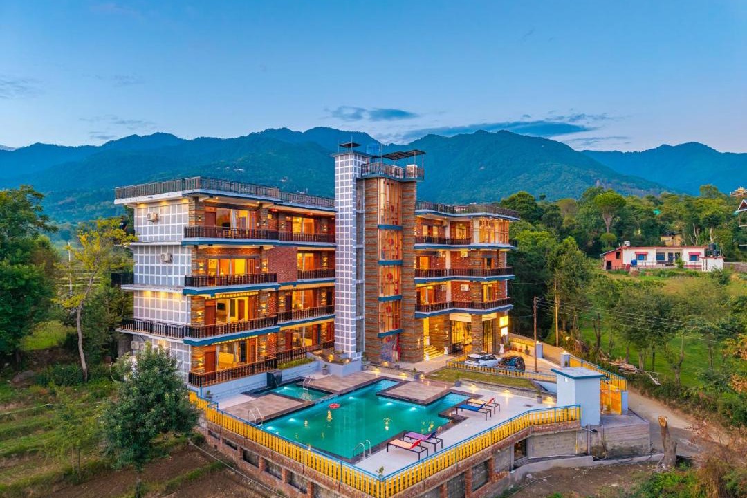 Suja Hostel | The Hosteller Bam Bir