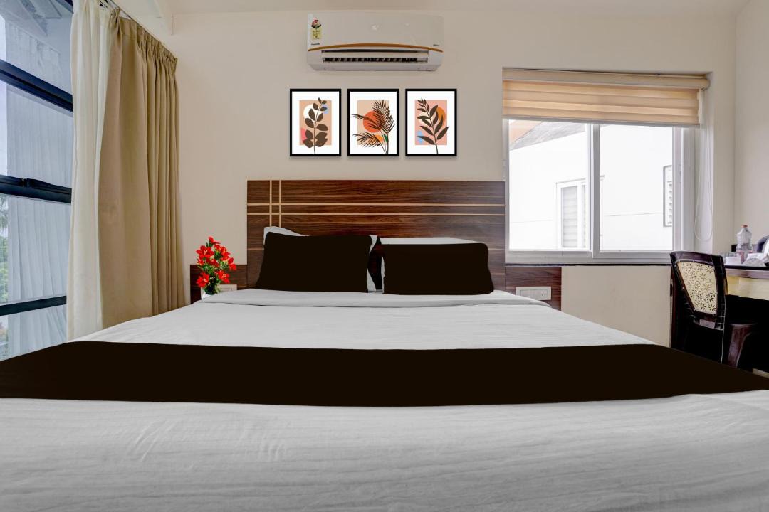 Kyarkoppa Hotel | Super Townhouse Oak Rising Water Park Dharwad Formerly Rising Resorts and Spa