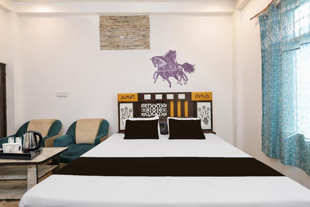 Pukhrayan Hotel | SPOT ON H S .r Hotel