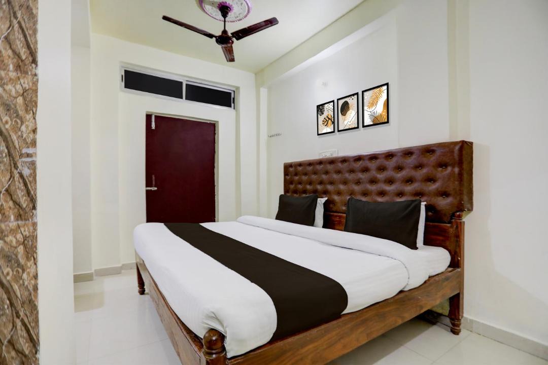 Kankarbagh Hotel | Hotel O Hanuman Nagar Kankarbagh Formerly Home Town