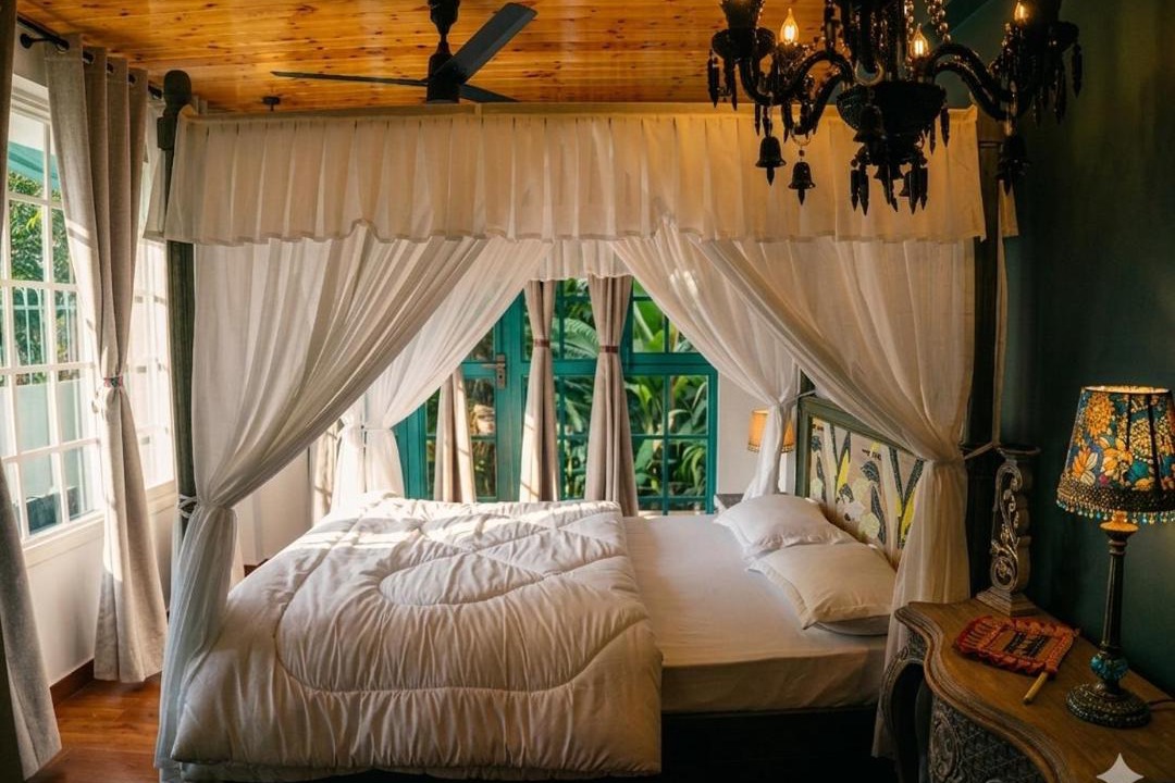Bullawala Villa | The Little Lane Cottage with Driver Room