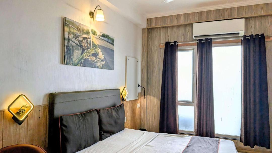 Mohangarh Hotel | RROOMS Elite Hotel Kachnar House