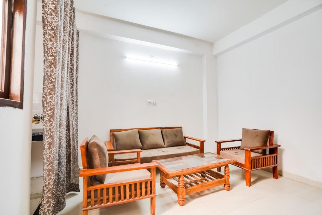 New Delhi Hotel | Hotel O ABHK HOTEL