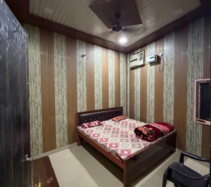 Aonla Hotel | Maheshwari Hotel