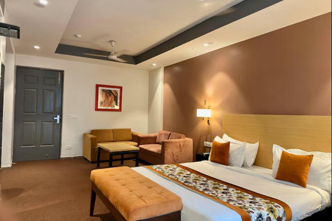 Govindpuri Hotel | Hotel Grand Arcasia Nehru Palace & CR Park