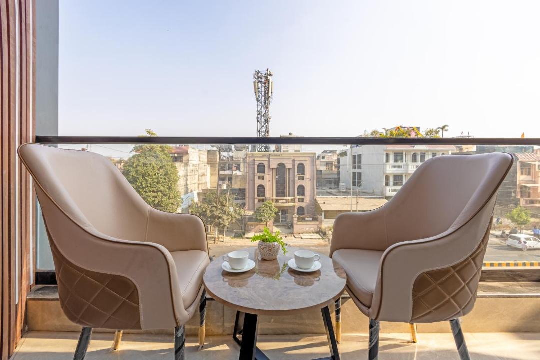 Noida Hotel | The Embassy Inn - Sector 11 & Near Indoor Stadium