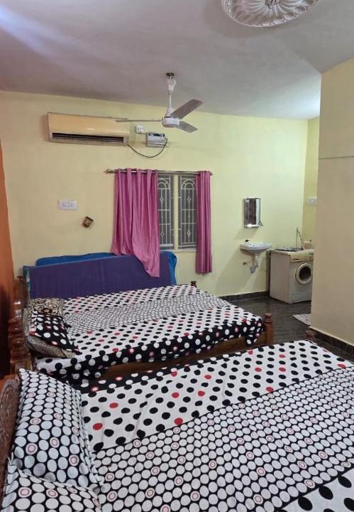 Courtallam House | SivaSakthi Cottage 1BHK
