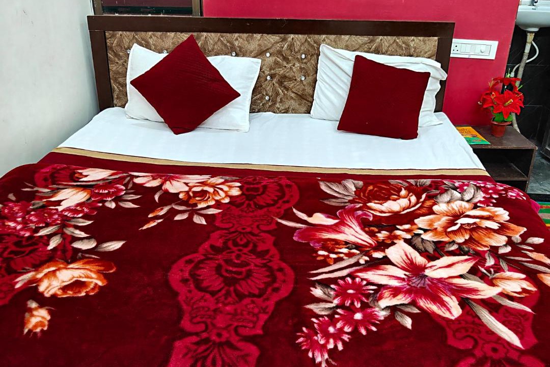 Ayodhya House | Krishna home stay 700 meter away from Ram mandir