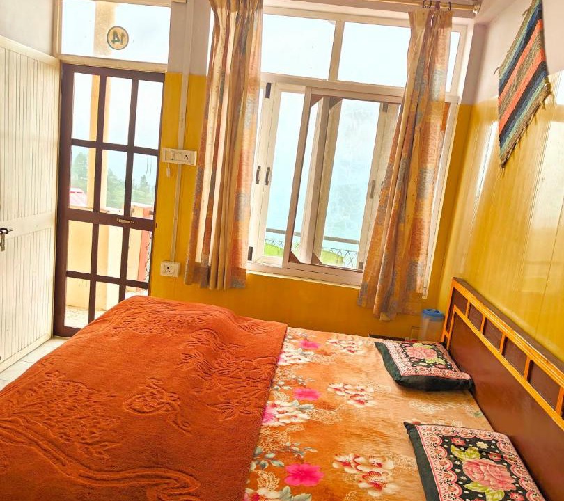 Kausani Hotel | Himvadi Resorts Kausani