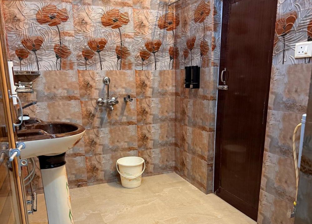 Allahabad Apartment | Sangam Nest Entire 2RК apartment With Garden For You