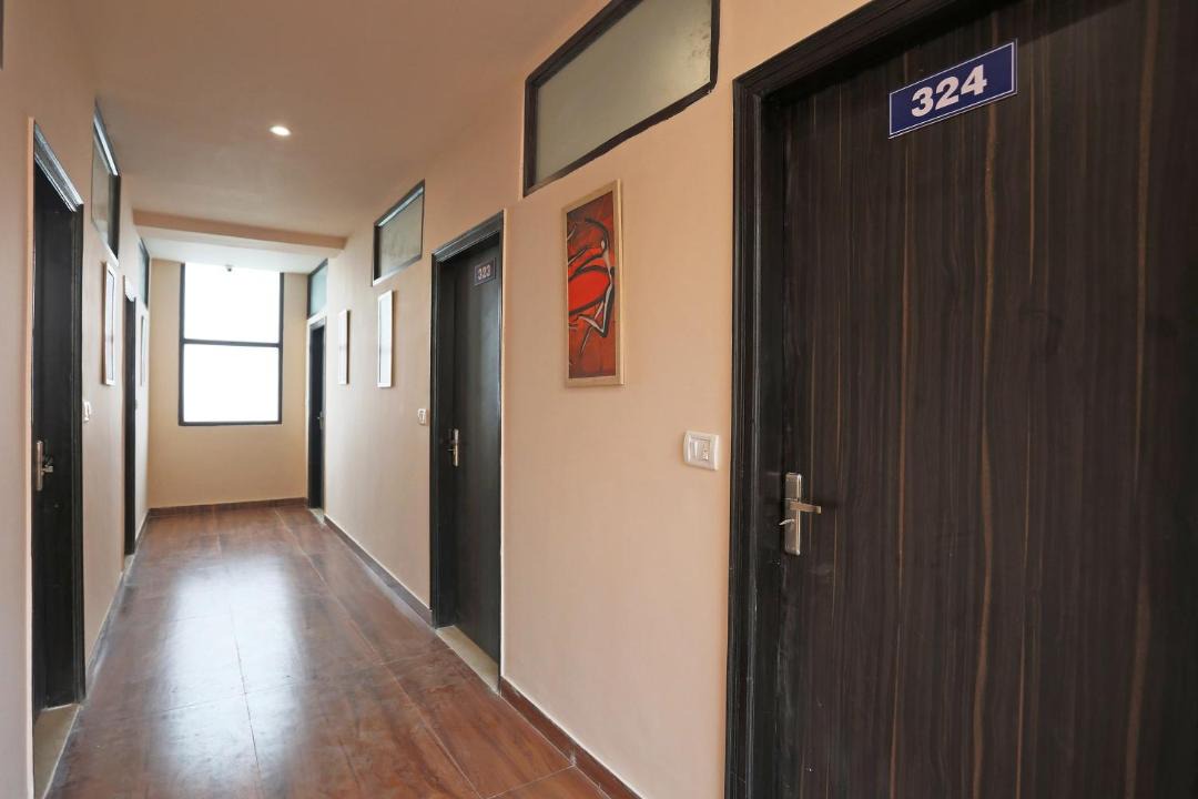 Faridabad Hotel | Hotel O DSG Residency
