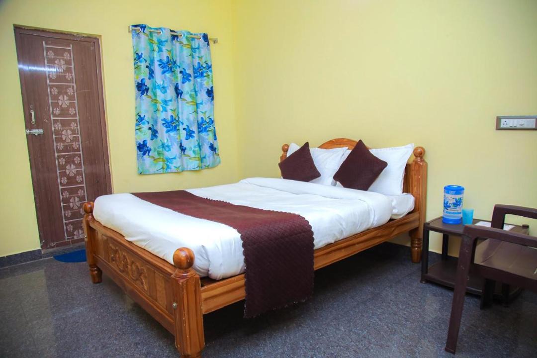 Usilampatti Cabin | JR Residency