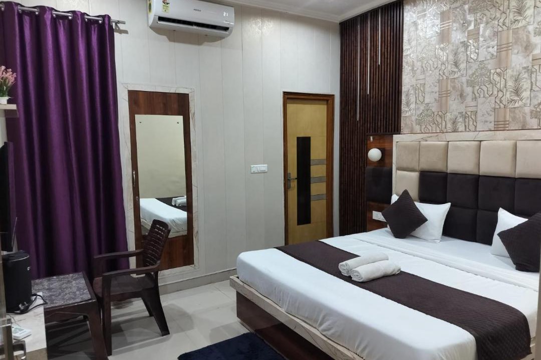 Rakabganj House | The Yoga Home Stay Agra