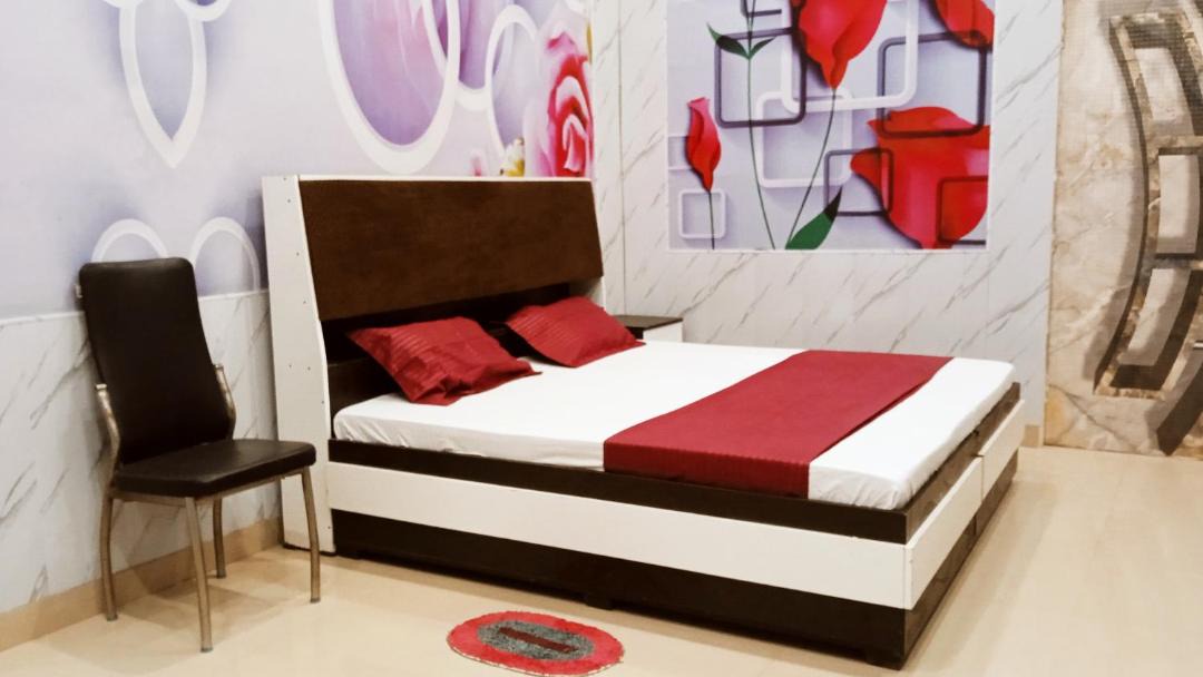 Gonda Hotel | Nigam Palace luxury Rooms