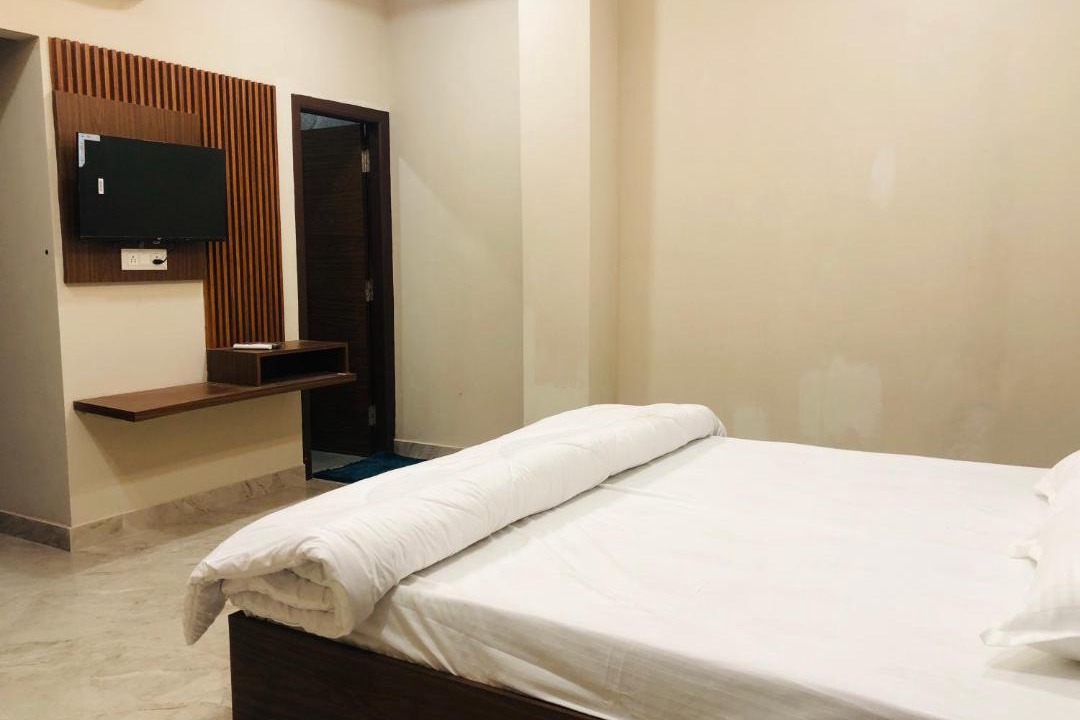 Phagwara Hotel | KANHA HOTEL & Homestay