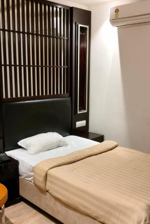 Aligarh Hotel | HOTEL NEW ANAND PALACE