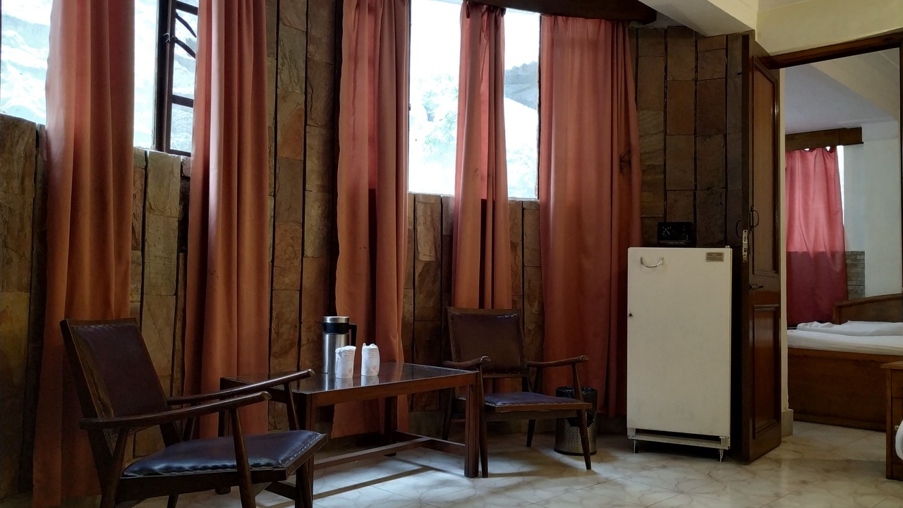 Photo of Livingroom in The Mall Road