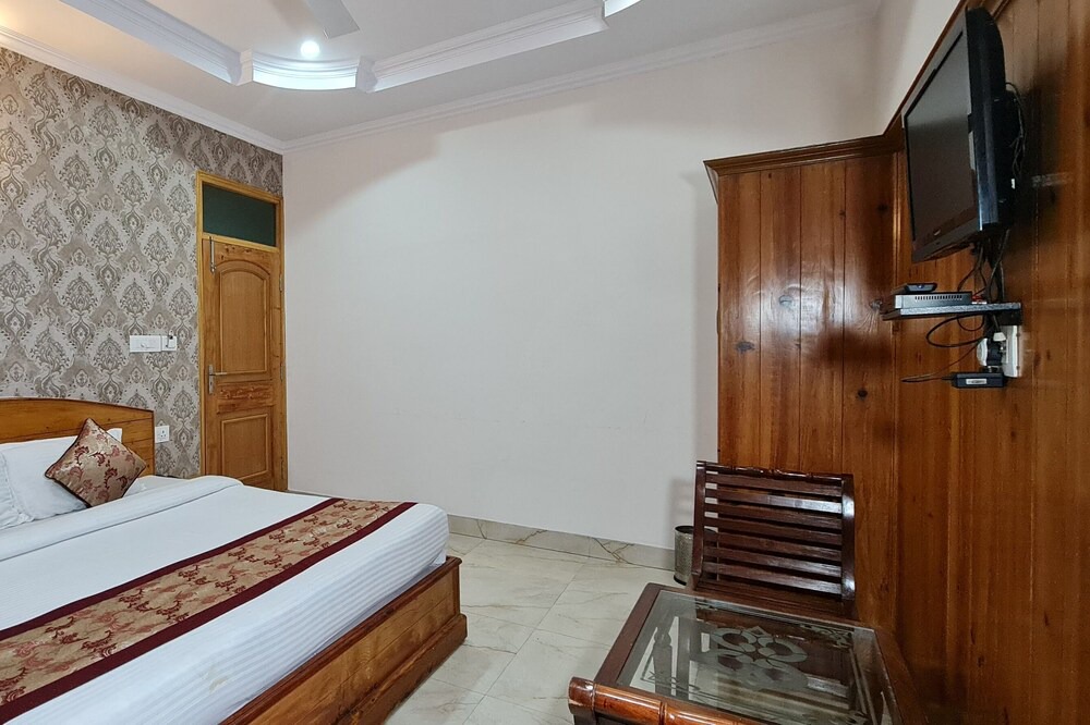 Photo of Bedroom in Jadrangal