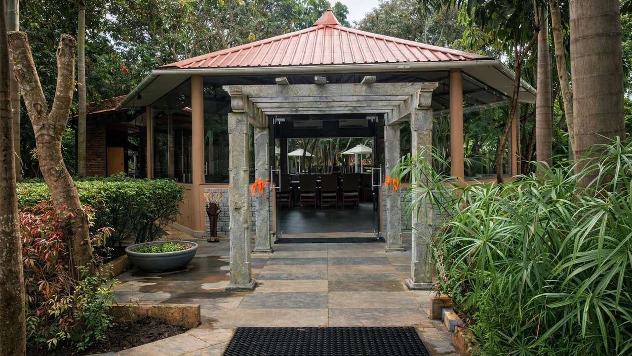Photo of Outdoor in Bavali