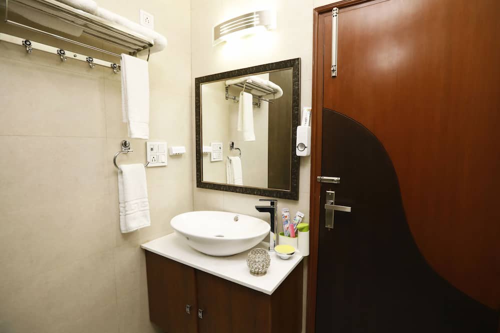 Photo of Bathroom in Dariyaganj