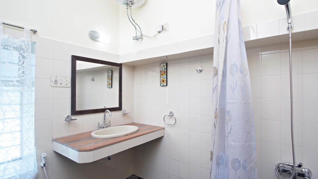 Photo of Bathroom in Bani Park