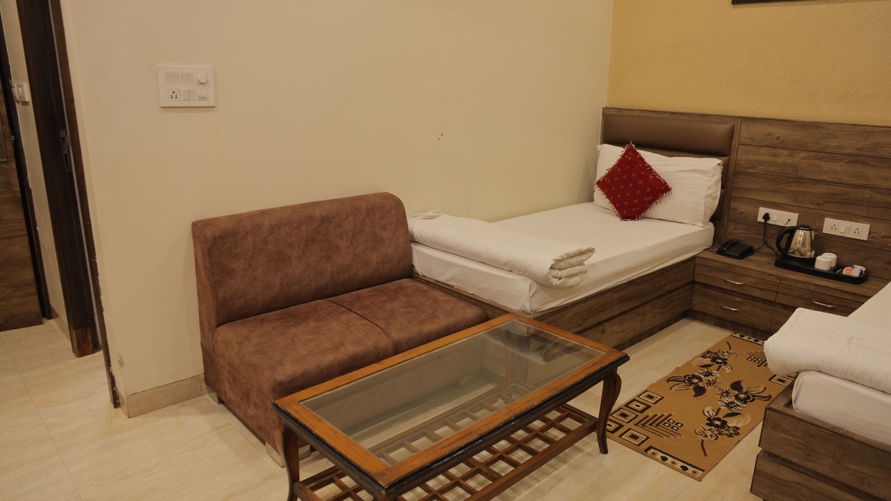 Photo of Bedroom in Mathura