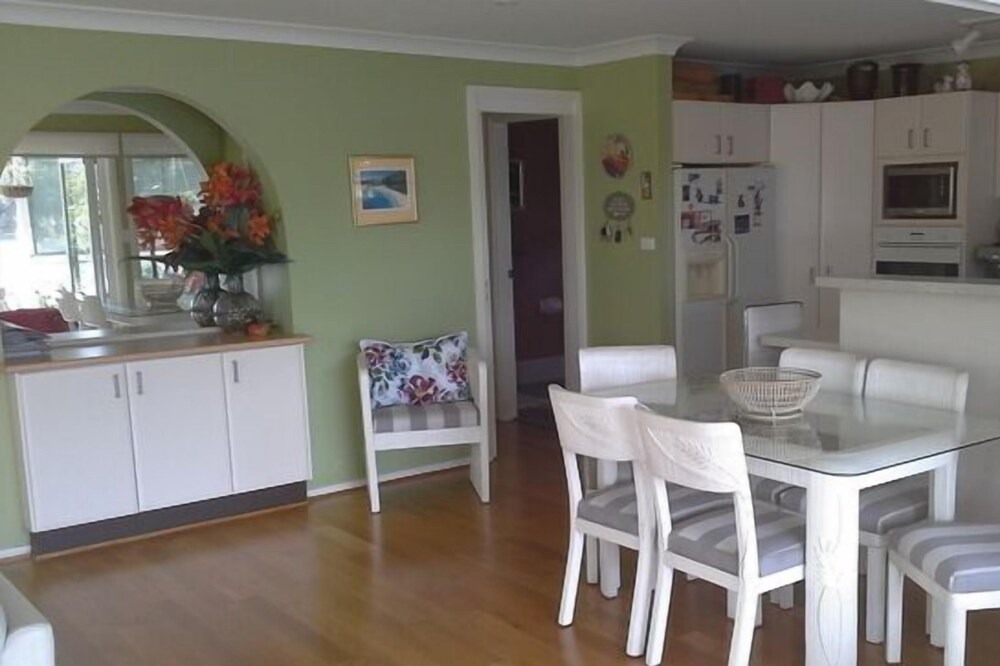 Photo of Kitchen in Narrabeen