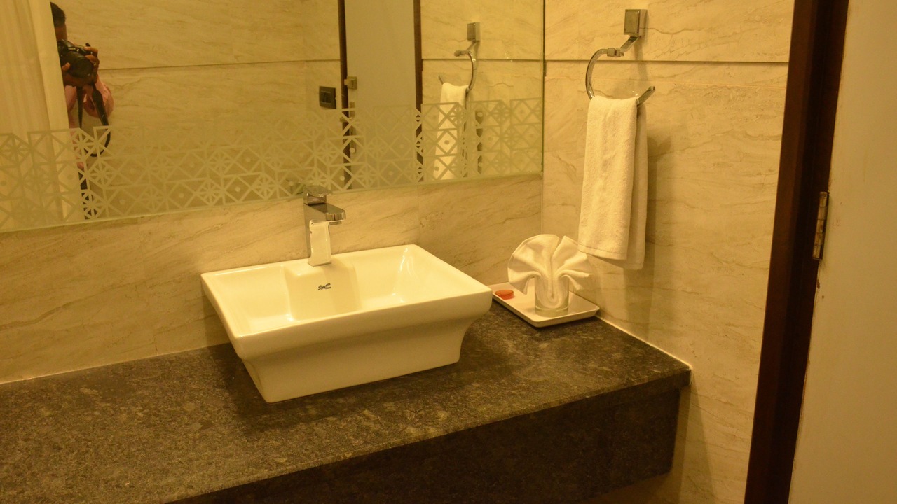 Photo of Bathroom in Etmadpur