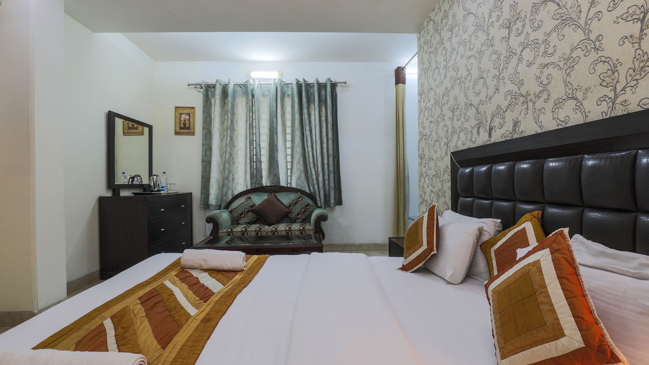 Photo of Bedroom in East of Kailash