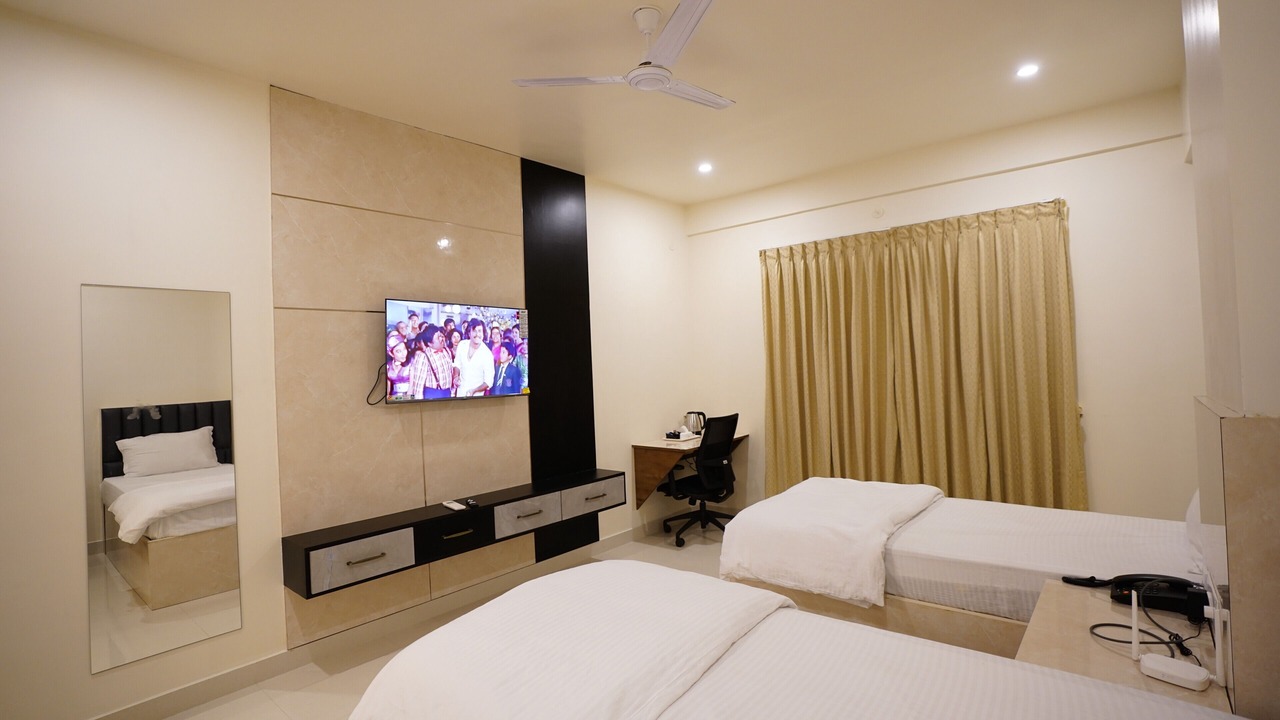 Photo of Bedroom in Thoraipakkam